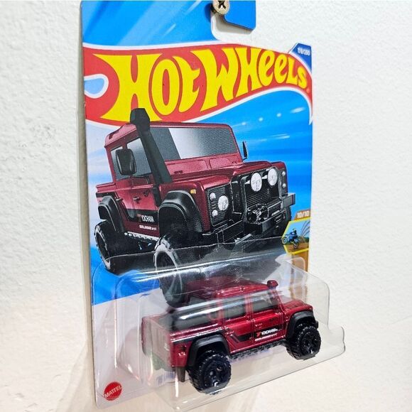 HotWheels Red Land Rover - Picture 3 of 4